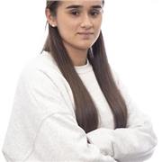 Profesora titulada en Educación Infantil con más de 2 años de experiencia impartiendo clases extraescolares a niños entre 3 y 12